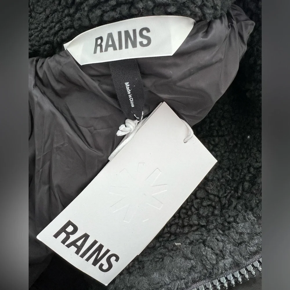 RAINS men’s fleece jacket